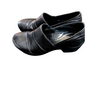 Dansko Tenley Black Slip-On Leather Clogs Women's Size EU 42 US 11/11.5